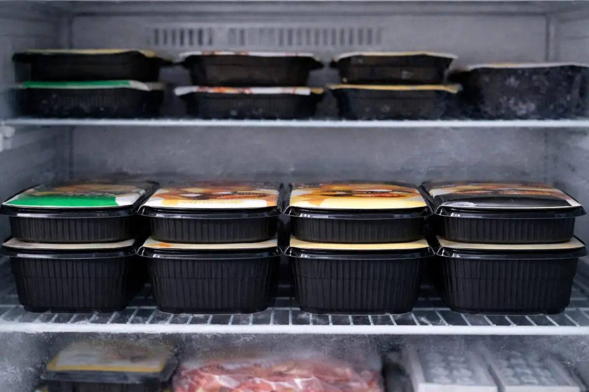 −20℃の冷凍保存から電子レンジ再加熱まで対応する、South Plasticの高品質な冷凍・再加熱対応PP容器。